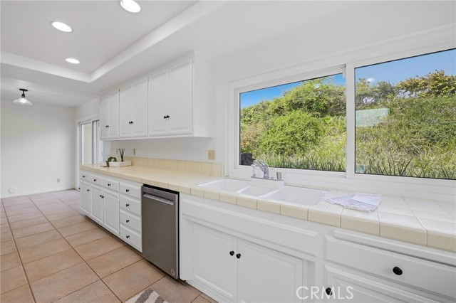 Detail Gallery Image 12 of 48 For 25952 Serenata, Mission Viejo,  CA 92691 - 5 Beds | 3/1 Baths