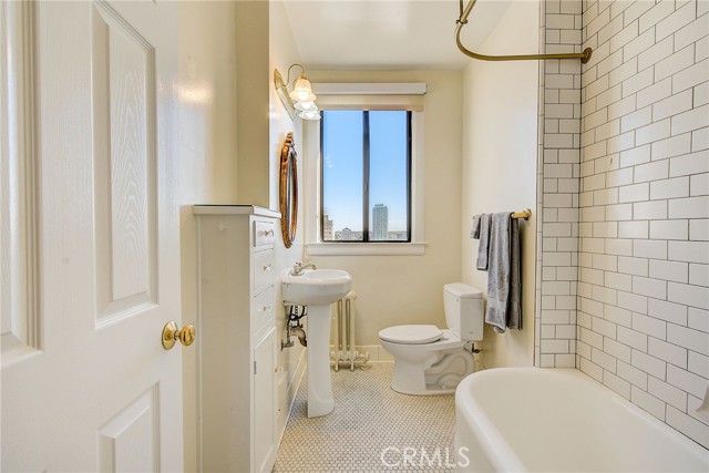Detail Gallery Image 22 of 34 For 315 W 3rd St #1006,  Long Beach,  CA 90802 - 0 Beds | 1 Baths