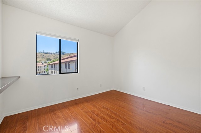 Detail Gallery Image 19 of 29 For 18145 Sundowner Way #950,  Canyon Country,  CA 91387 - 3 Beds | 2 Baths