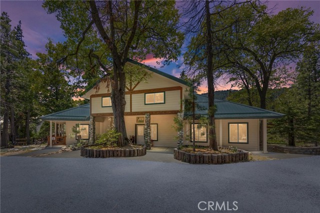 Detail Gallery Image 1 of 71 For 10820 Bonita Way, Wofford Heights,  CA 93285 - 4 Beds | 3 Baths