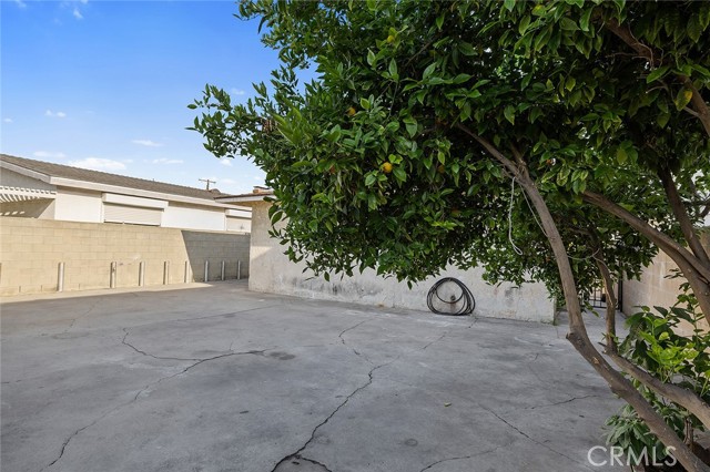 3655 W 111th Street, Inglewood CA: https://media.crmls.org/medias/fa5159e0-f24f-4d94-8de7-236275ced0ba.jpg