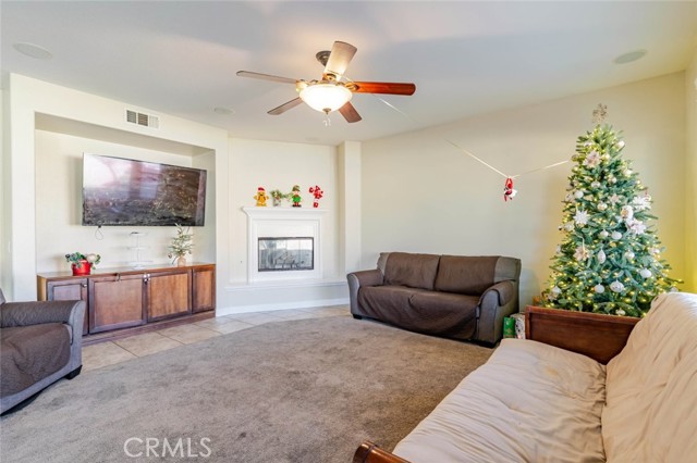 Detail Gallery Image 6 of 41 For 6059 Brentwood Ave, Lancaster,  CA 93536 - 7 Beds | 4 Baths