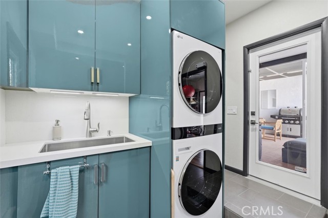 Detail Gallery Image 17 of 34 For 4415 Lime, Long Beach,  CA 90807 - 4 Beds | 3 Baths