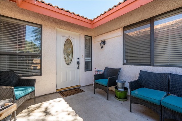 Detail Gallery Image 10 of 43 For 18146 Orange, Hesperia,  CA 92345 - 4 Beds | 3 Baths