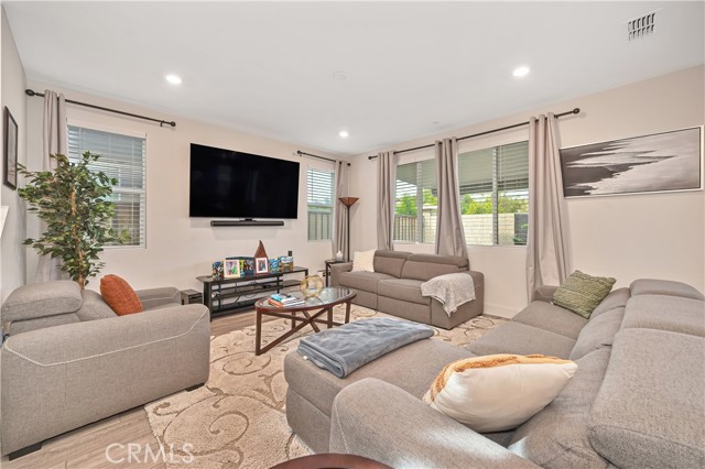 Detail Gallery Image 8 of 71 For 233 Cold Creek, Oakley,  CA 94561 - 4 Beds | 3 Baths