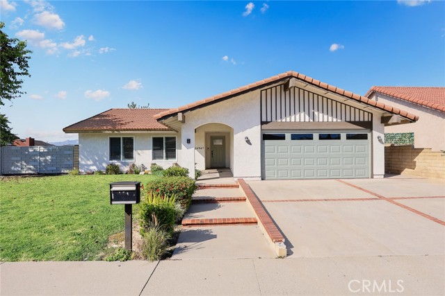 Detail Gallery Image 3 of 21 For 16947 Pepper Brook, Hacienda Heights,  CA 91745 - 3 Beds | 2 Baths