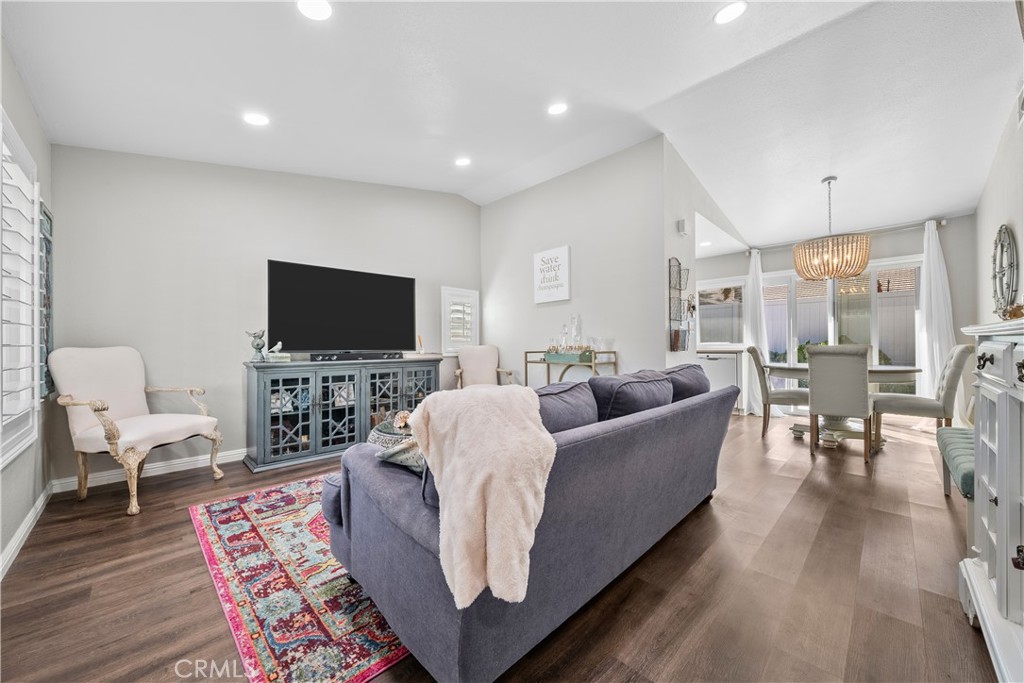 Fa543329 812c 4aae Bb46 26298507594b