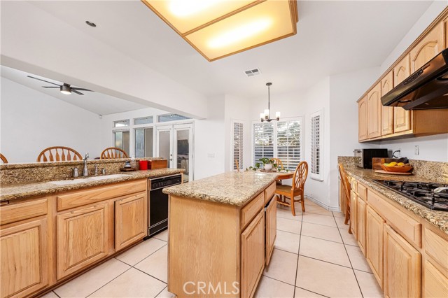 42153 Parkmont Drive, Lancaster CA: https://media.crmls.org/medias/fa54880c-fd1f-408b-83f1-e5d19bcce5ff.jpg