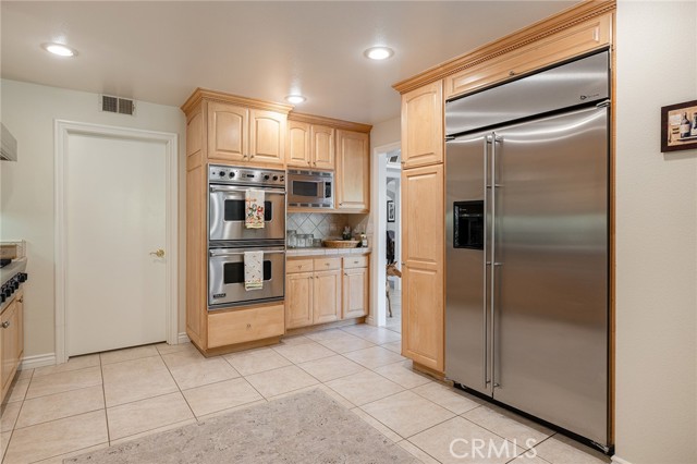 Detail Gallery Image 9 of 30 For 4054 Corte Cima, Thousand Oaks,  CA 91360 - 4 Beds | 3 Baths