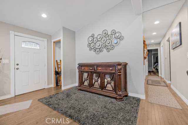 700 E Washington Street, Colton CA: https://media.crmls.org/medias/fa55d290-7997-4205-af83-3d919fede625.jpg