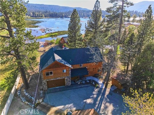 Detail Gallery Image 2 of 53 For 448 Edgemoor Rd, Big Bear Lake,  CA 92315 - 7 Beds | 4/1 Baths