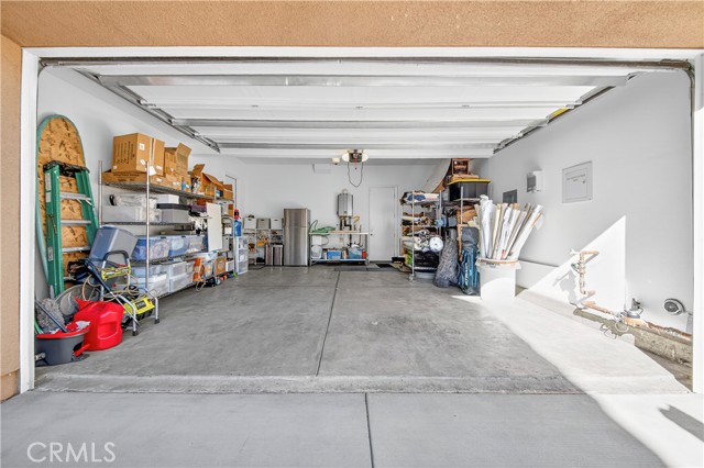 Detail Gallery Image 22 of 26 For 20851 W Acorn Circle, Porter Ranch,  CA 91326 - 4 Beds | 3 Baths