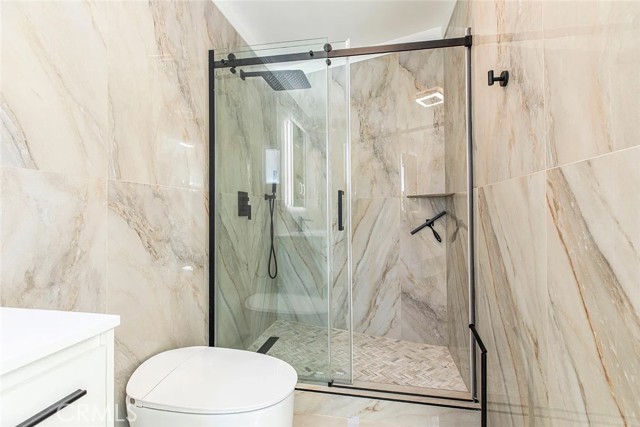 Detail Gallery Image 24 of 28 For 11110 Odell Ave, Sunland,  CA 91040 - 3 Beds | 3 Baths