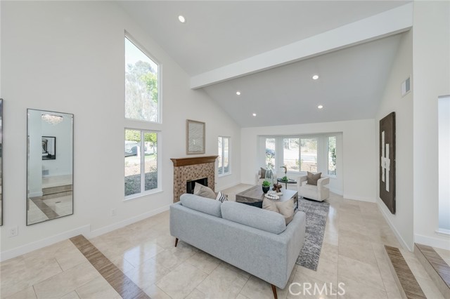 Detail Gallery Image 6 of 41 For 2690 Camino Del Sol, Fullerton,  CA 92833 - 4 Beds | 3/1 Baths
