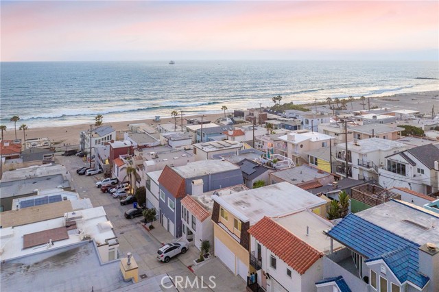 217 43rd Street, Manhattan Beach CA: https://media.crmls.org/medias/fa56f79f-7127-45ef-bcd5-a6210379c065.jpg