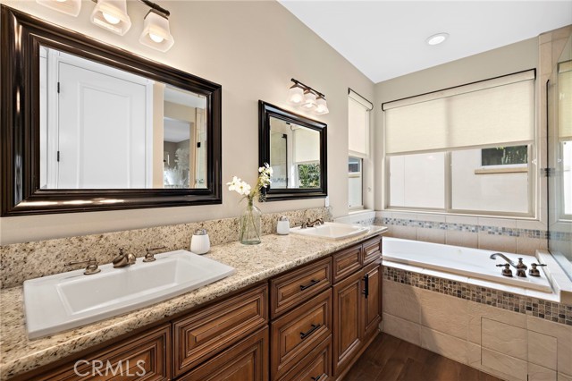 33491 Sea Bright Drive, Dana Point CA: https://media.crmls.org/medias/fa5783c8-cb93-41d3-a8a0-4928c61a7ece.jpg
