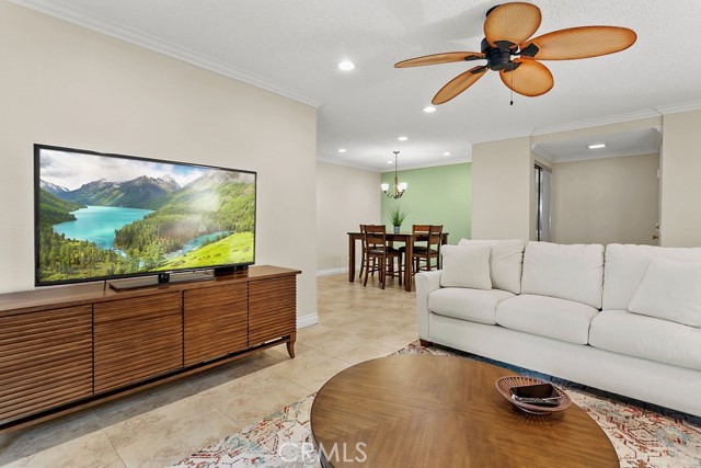 Detail Gallery Image 8 of 22 For 8877 Lauderdale Ct 212b,  Huntington Beach,  CA 92646 - 2 Beds | 2 Baths