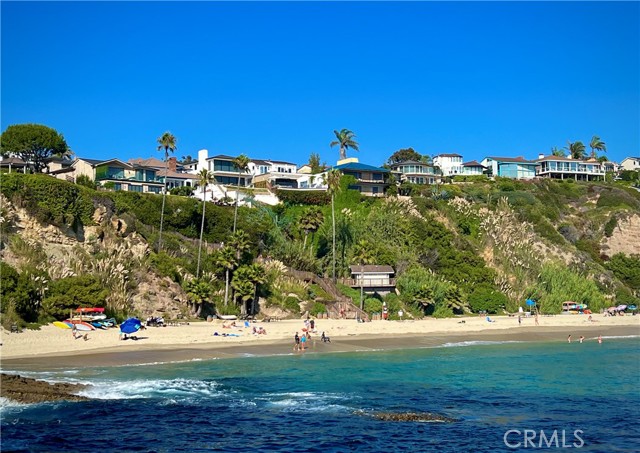 Detail Gallery Image 39 of 44 For 11 N Vista De Catalina, Laguna Beach,  CA 92651 - 4 Beds | 2/1 Baths