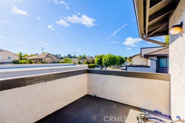 151 Majestic Court, Moorpark CA: https://media.crmls.org/medias/fa58fba2-fa0d-48b9-9a09-c8e2f0bb8feb.jpg