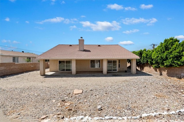 66034 Santa Rosa Road, Desert Hot Springs CA: https://media.crmls.org/medias/fa590f53-9443-4a5b-bdcf-27649e674ebd.jpg