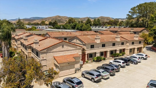 60 Casa Street, San Luis Obispo CA: https://media.crmls.org/medias/fa594418-05fc-4e79-aa0a-ea6041872372.jpg