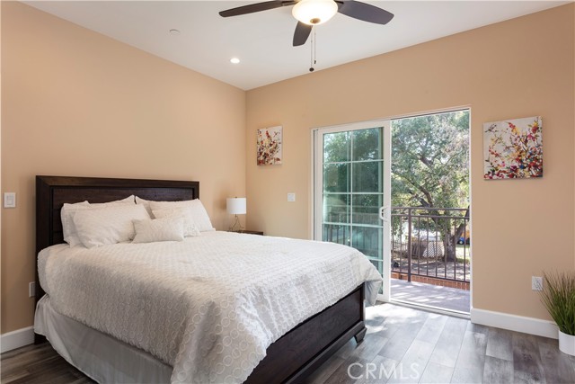 Detail Gallery Image 24 of 29 For 3236 Royal Oaks Dr #2,  Thousand Oaks,  CA 91362 - 3 Beds | 2/1 Baths