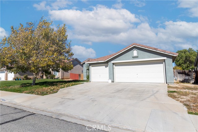 Detail Gallery Image 1 of 14 For 13230 Claremont Ave, Victorville,  CA 92392 - 3 Beds | 2 Baths