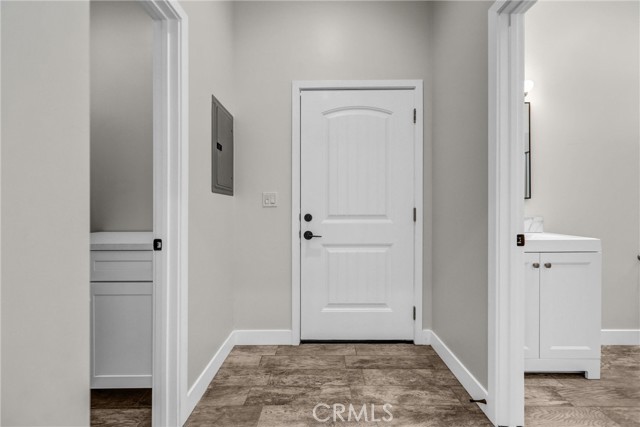 Detail Gallery Image 17 of 26 For 9998 Louise Ave, Northridge,  CA 91325 - 2 Beds | 1 Baths