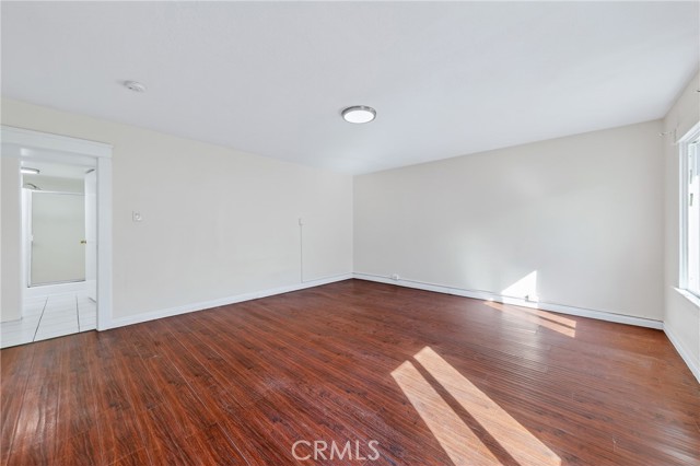 Image 11 of 31 For 417 Emerson Avenue