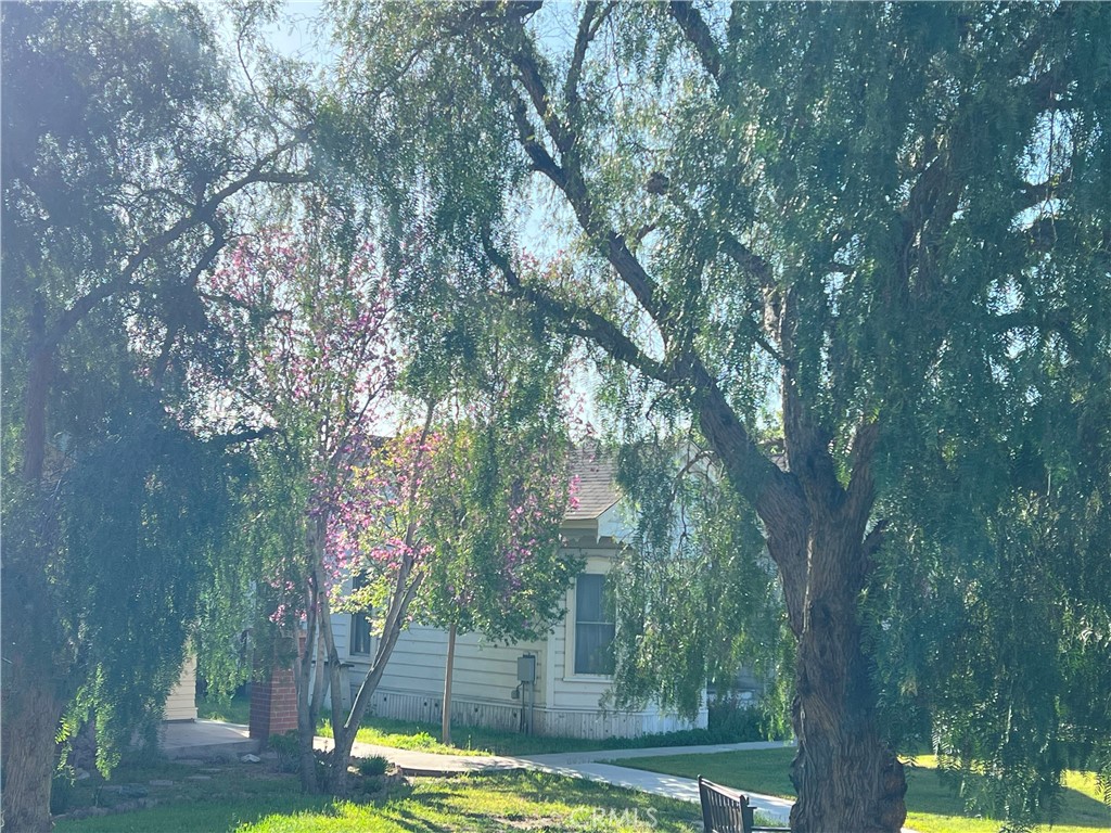https://media.crmls.org/medias/fa5cce0e-6487-4b93-89a5-2432ee04b204.jpg?preset=X-Large