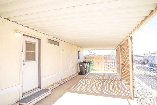 34854 Lyn Avenue, Hemet CA: https://media.crmls.org/medias/fa5d6b71-2d65-4916-aec5-3d159524e137.jpg