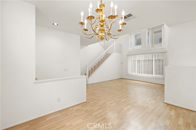 Detail Gallery Image 9 of 61 For 1037 Davis Way, Placentia,  CA 92870 - 3 Beds | 2/1 Baths