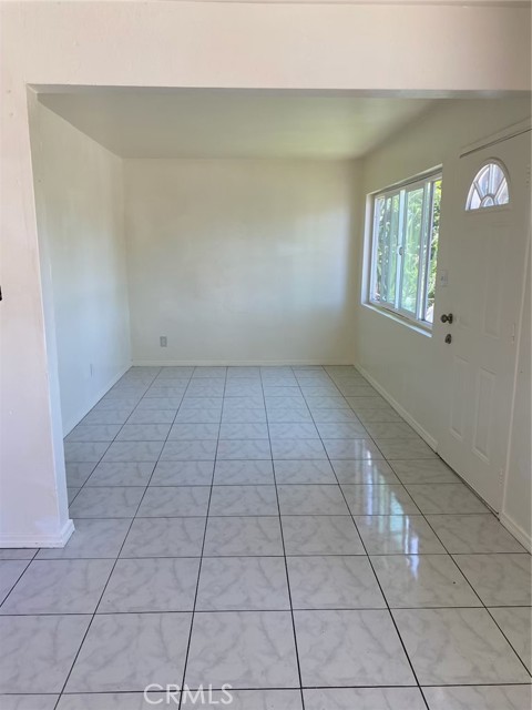 4772 Dwight Street, San Diego CA: https://media.crmls.org/medias/fa5db2ad-b3e3-4a9b-bf78-a403c4844cf6.jpg