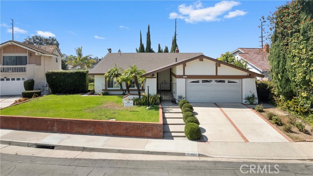 Detail Gallery Image 2 of 30 For 24092 Parkhill Rd, Lake Forest,  CA 92630 - 3 Beds | 2 Baths