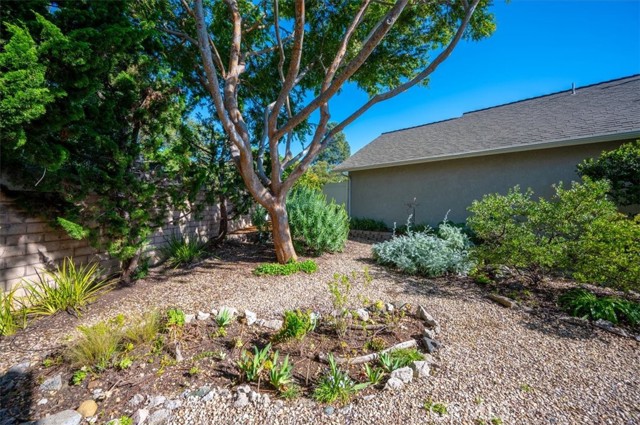 Detail Gallery Image 30 of 33 For 1060 Bluebell Way, San Luis Obispo,  CA 93401 - 2 Beds | 2 Baths