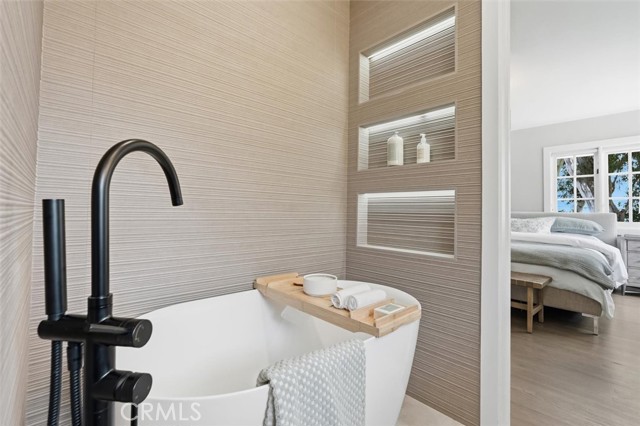 Detail Gallery Image 16 of 29 For 4149 via Solano, Palos Verdes Estates,  CA 90274 - 4 Beds | 3 Baths