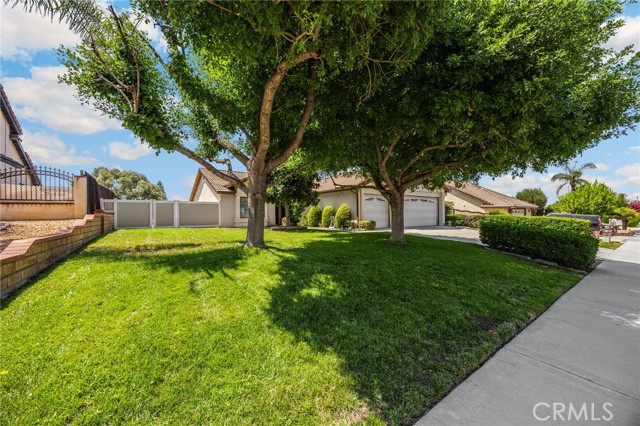 Detail Gallery Image 2 of 35 For 25563 Santa Barbara St, Moreno Valley,  CA 92557 - 3 Beds | 2 Baths