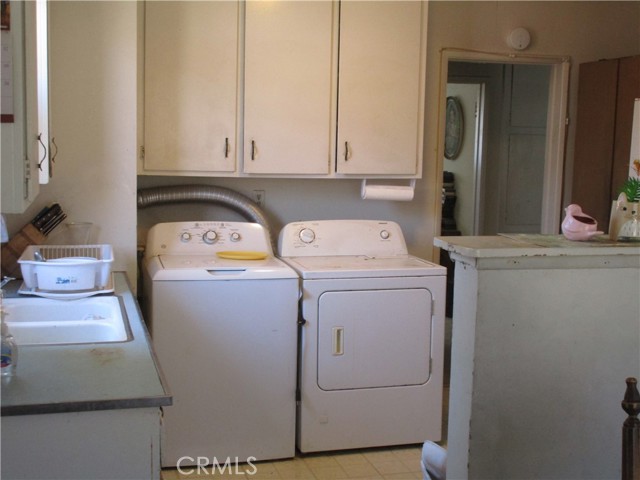Detail Gallery Image 12 of 16 For 4120 W 147th St, Lawndale,  CA 90260 - – Beds | – Baths