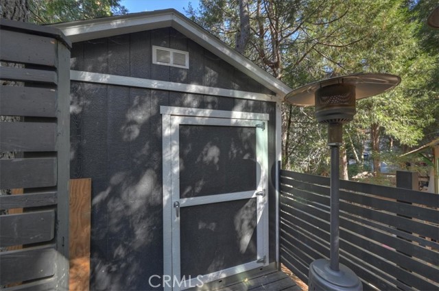 23463 The Blind Trail, Crestline, CA 92325