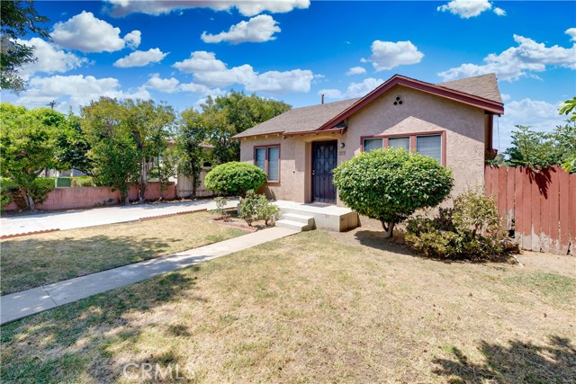 1217 S Marguerita Avenue, Alhambra CA: https://media.crmls.org/medias/fa6104da-5fbd-47bb-8d28-7c095de56605.jpg