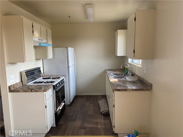 Detail Gallery Image 4 of 7 For 149 Julia, San Bernardino,  CA 92408 - 1 Beds | 1 Baths