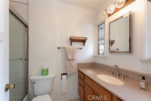 3139 Chestnut Avenue, Long Beach CA: https://media.crmls.org/medias/fa614dc9-f91c-49b7-a91f-394bb73e7a27.jpg