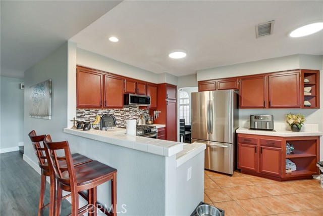 Detail Gallery Image 12 of 35 For 28237 Kane Ct, Highland,  CA 92346 - 4 Beds | 3 Baths