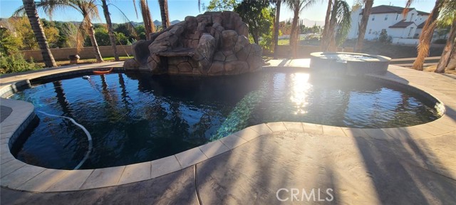 Detail Gallery Image 7 of 15 For 17319 Timberview Dr, Riverside,  CA 92504 - 4 Beds | 4 Baths