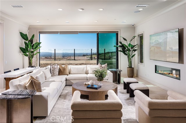 Detail Gallery Image 12 of 71 For 170 Leafy Pass, Irvine,  CA 92602 - 5 Beds | 5/1 Baths