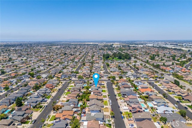 6786 Molokai Drive, Cypress CA: https://media.crmls.org/medias/fa620411-ed1c-460c-a4e3-e1aaed05168f.jpg