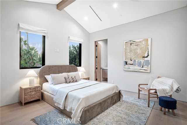 Detail Gallery Image 20 of 34 For 4830 Valjean Ave, Encino,  CA 91436 - 5 Beds | 5/1 Baths