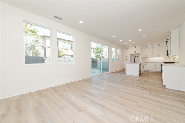 Detail Gallery Image 4 of 35 For 961 Jasper St, Rancho Mission Viejo,  CA 92694 - 3 Beds | 2/1 Baths