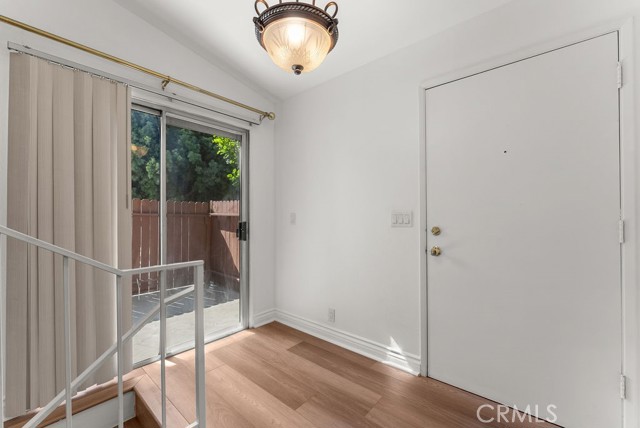 Detail Gallery Image 8 of 38 For 973 E Villa St #1,  Pasadena,  CA 91106 - 2 Beds | 1/1 Baths