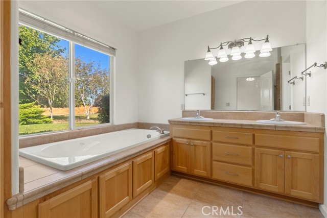 Detail Gallery Image 15 of 35 For 4575 County Road Ff, Orland,  CA 95963 - 4 Beds | 2 Baths